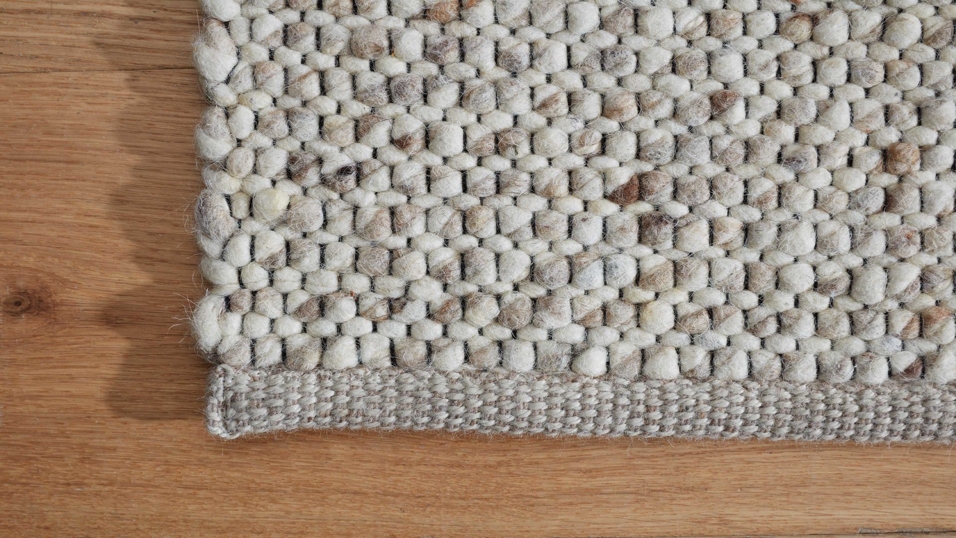Handwebteppich Interliving aus Naturfaser in Beige Interliving Teppich Serie B-8001 sandfarbene Schurwolle – ca. 65 x 130 cm