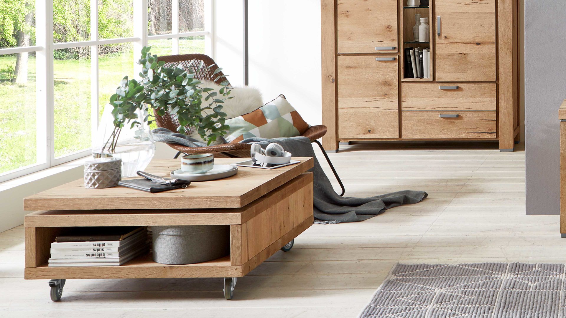 Couchtisch WOODS & TRENDS aus Holz in Holzfarben WOODS & TRENDS Couchtisch Canova railwaybraunes Eichefurnier & Metall – ca.  80 x 80 cm