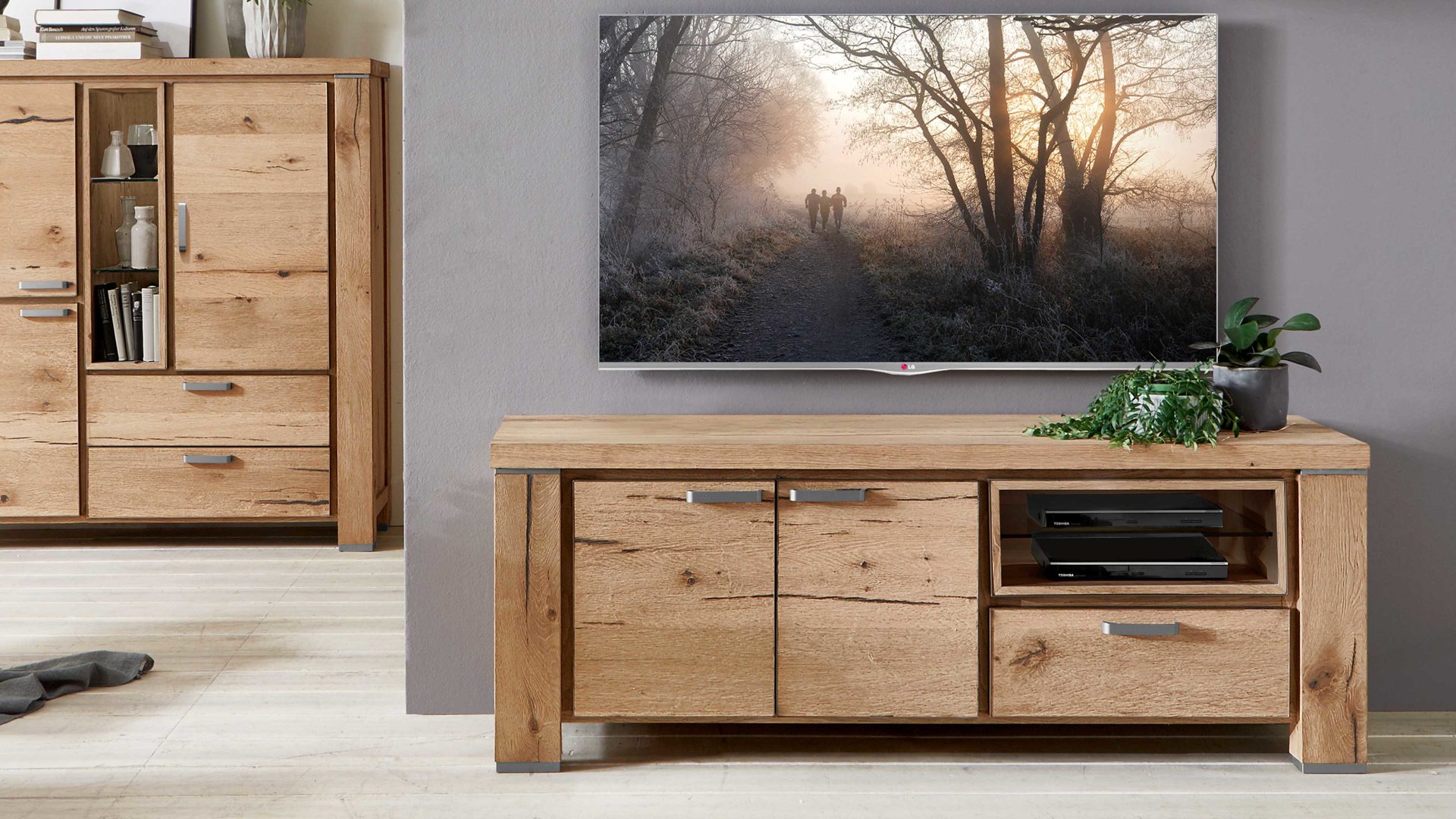 Lowboard WOODS & TRENDS aus Holz in Holzfarben WOODS & TRENDS Medien-Lowboard bzw. TV-Möbel Canova railwaybraunes Eichefurnier & Metall – zwei Türen, eine Schublade