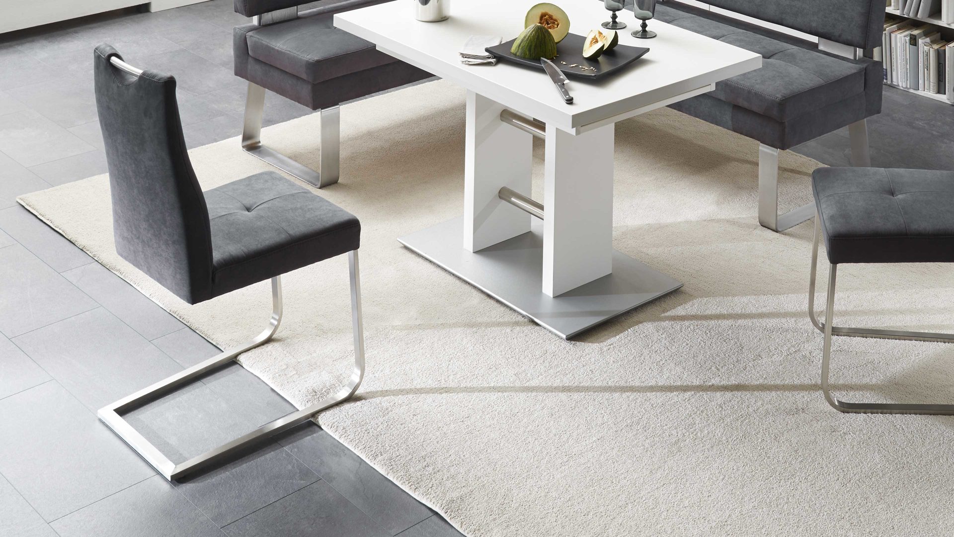 Schwingstuhl combinessa aus Stoff in Anthrazit Combinessa Genesis - Schwingstuhl anthrazitfarbene Mikrofaser 520-82 & Edelstahl