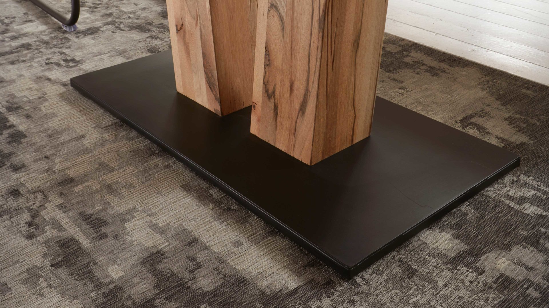 Esstisch Niehoff sitzmoebel aus Holz in Holzfarben NIEHOFF SITZMÖBEL Massivholz-Esstisch Alexa Balkeneiche & schwarzes Eisen – ca. 160 x 90 cm