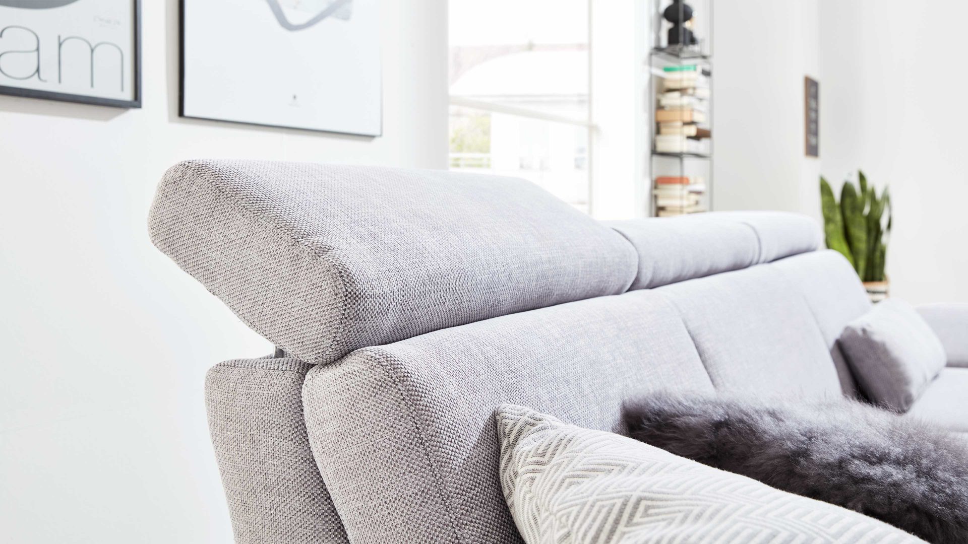 Funktion Interliving aus Metall in Transparent Interliving Sofa Serie 4251 – Kopfteilverstellung Funktions-Mehrpreis