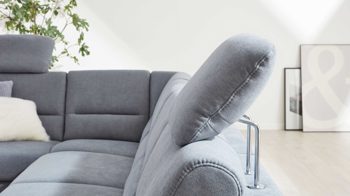 Kopfstütze Interliving aus Stoff in Hellblau Interliving Sofa Serie 4305 – Comfort-Kopfstütze eisblaue Chenille Miro