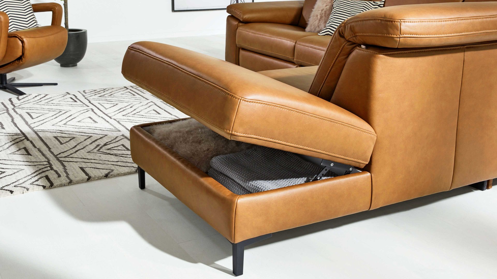 Funktion Interliving aus Metall in Transparent Interliving Sofa Serie 4054 – Aufklappfunktion Funktions-Mehrpreis