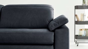 Funktion Interliving aus Metall in Transparent Interliving Sofa Serie 4054 – Armlehnverstellung AV manuelle Verstellung