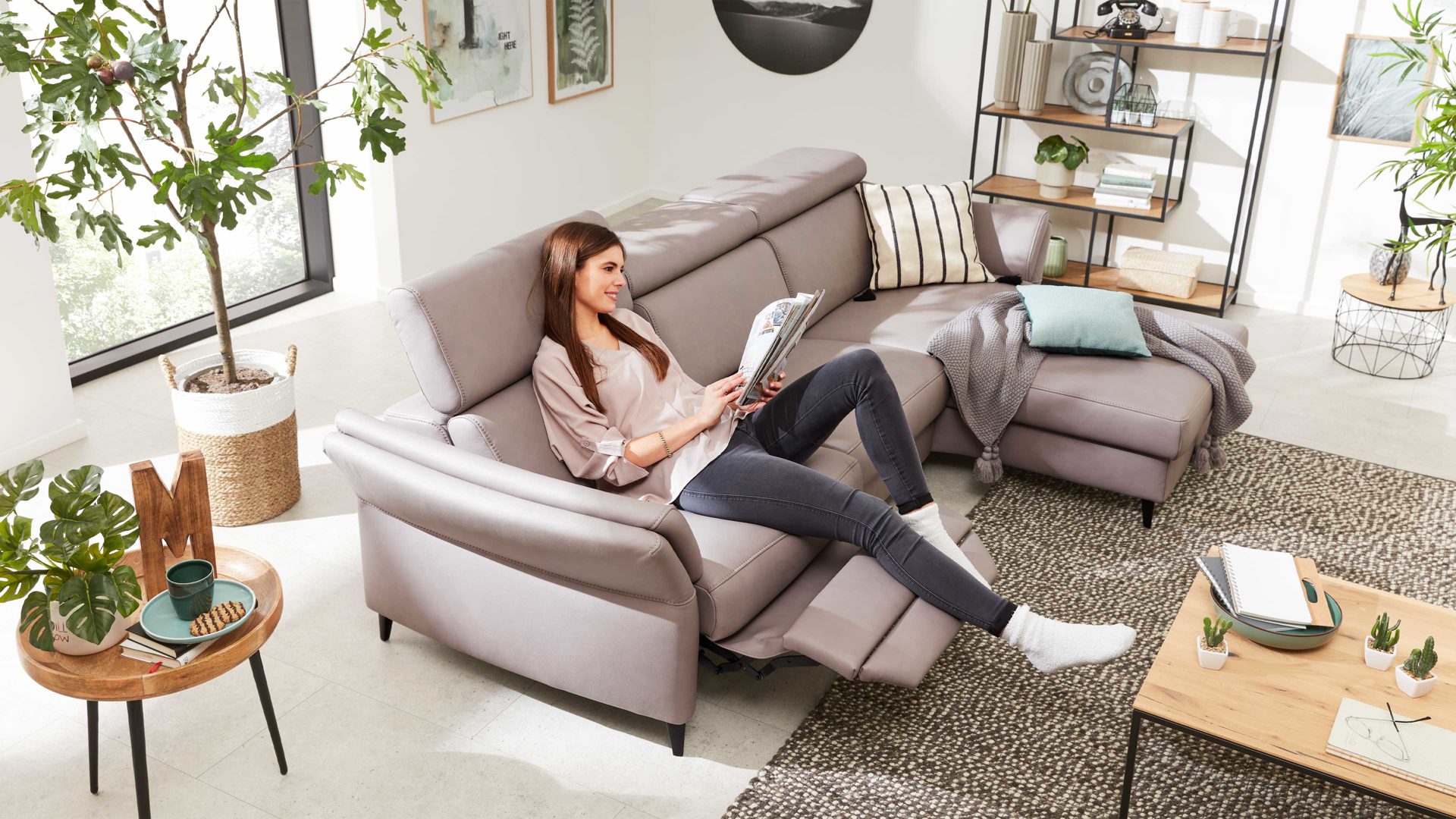 Mehrpreis Interliving aus Metall in Transparent Interliving Sofa Serie 4055 - WallAway einmotorige Relaxfunktion