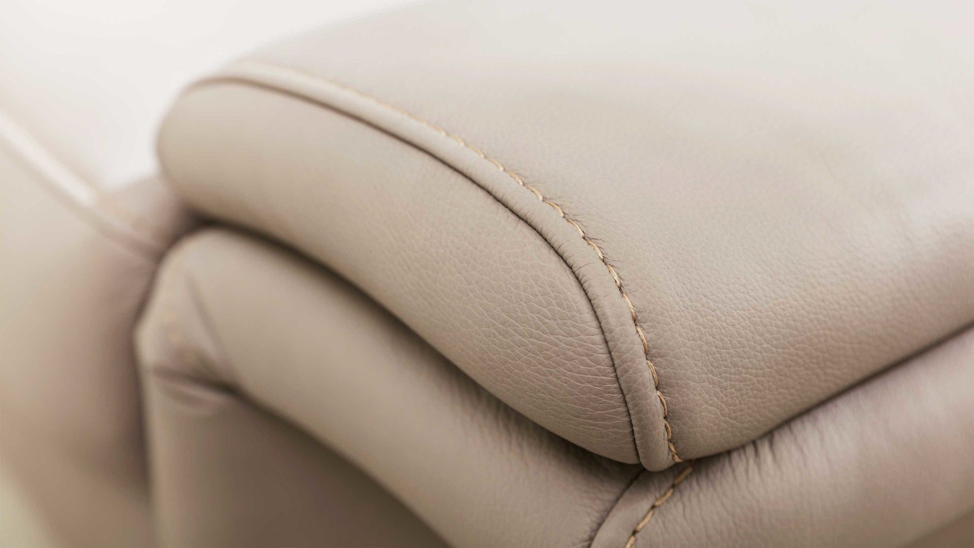 Mehrpreis Interliving aus Metall in Transparent Interliving Sofa Serie 4055 - Liegearmlehne LAL manuelle Funktion