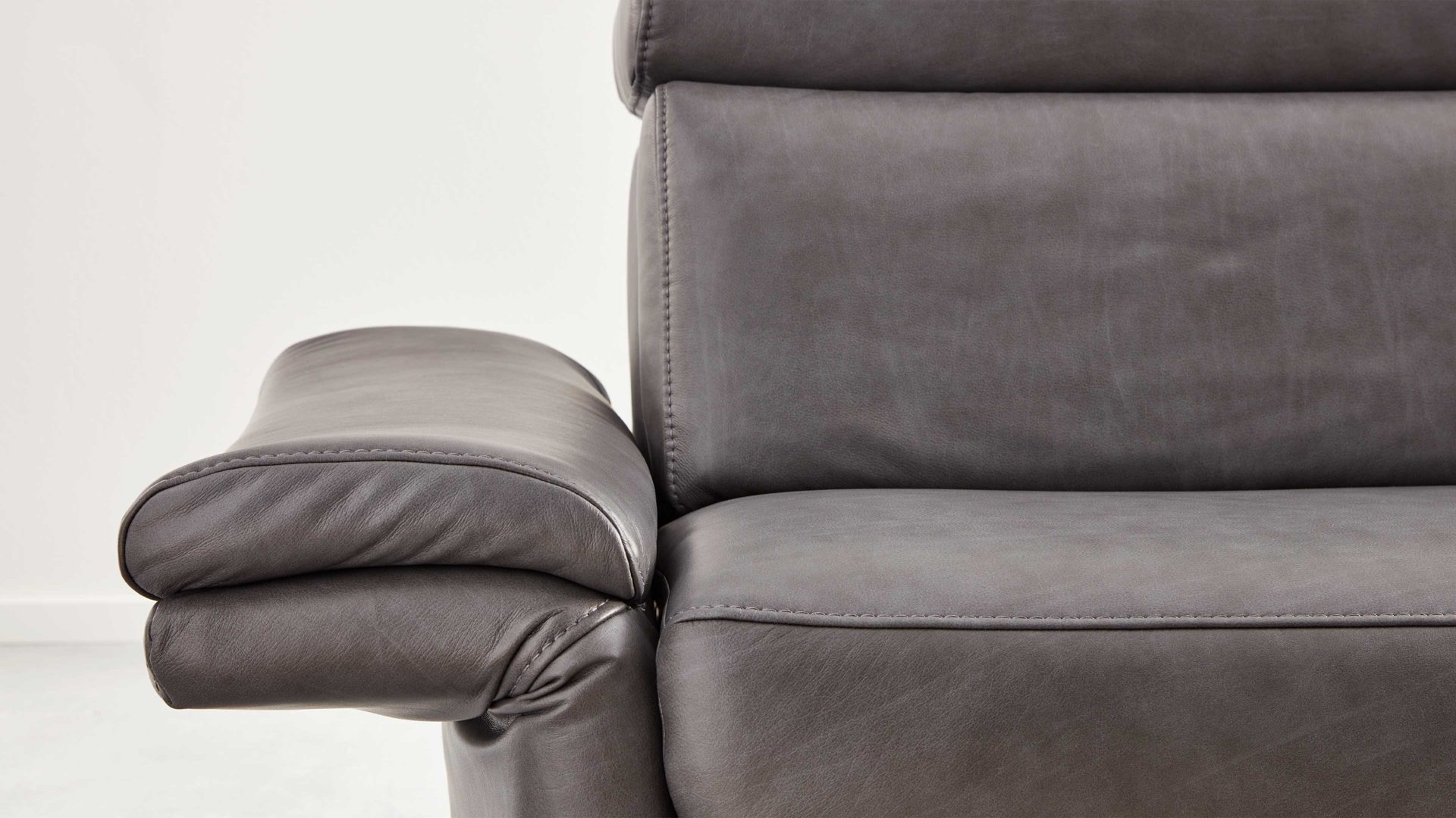 Mehrpreis Interliving aus Metall in Transparent Interliving Sofa Serie 4055 - Liegearmlehne manuelle Funktion