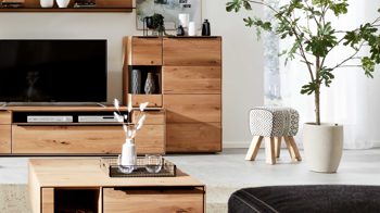 Highboard Interliving aus Holz in Holzfarben Interliving Wohnzimmer Serie 2020 - Highboard Asteiche bianco & Riss-Eiche – links, zwei Türen