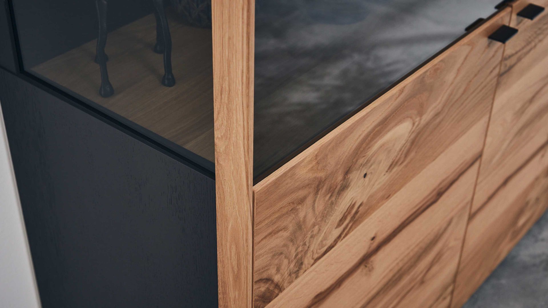 Sideboard Interliving aus Holz in Holzfarben Interliving Esszimmer Serie 5604 - Sideboard Eiche rustico - drei Türen, zwei Schubladen