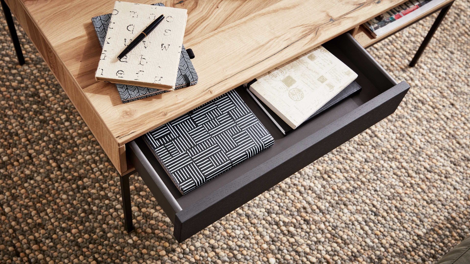 Couchtisch Interliving aus Holz in Holzfarben Interliving Esszimmer Serie 5604 - Couchtisch V466-0308A Eiche rustico & Anthrazit - ca. 100 x 60 cm