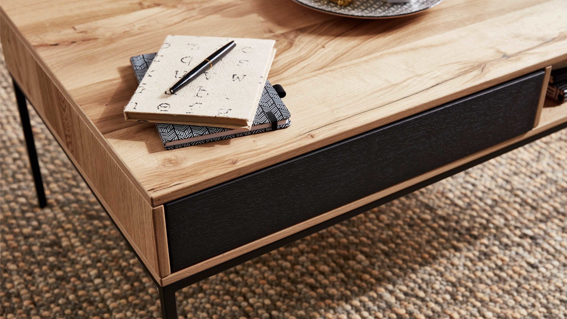 Couchtisch Interliving aus Holz in Holzfarben Interliving Esszimmer Serie 5604 - Couchtisch Eiche rustico & Anthrazit - ca. 100 x 60 cm