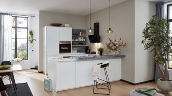 Einbauküche WERT KÜCHE® aus Holz in Weiß WERT KÜCHE® Ulrika mit privileg Einbaugeräten Kristallweiß & Calanca grau - Stellfläche ca. 281 x 250 cm