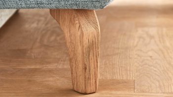 Schlafsofa Restyl aus Stoff in Hellblau Schlafsofa Rob eisblauer Bezug 55-6451 & Eichenholzfüße