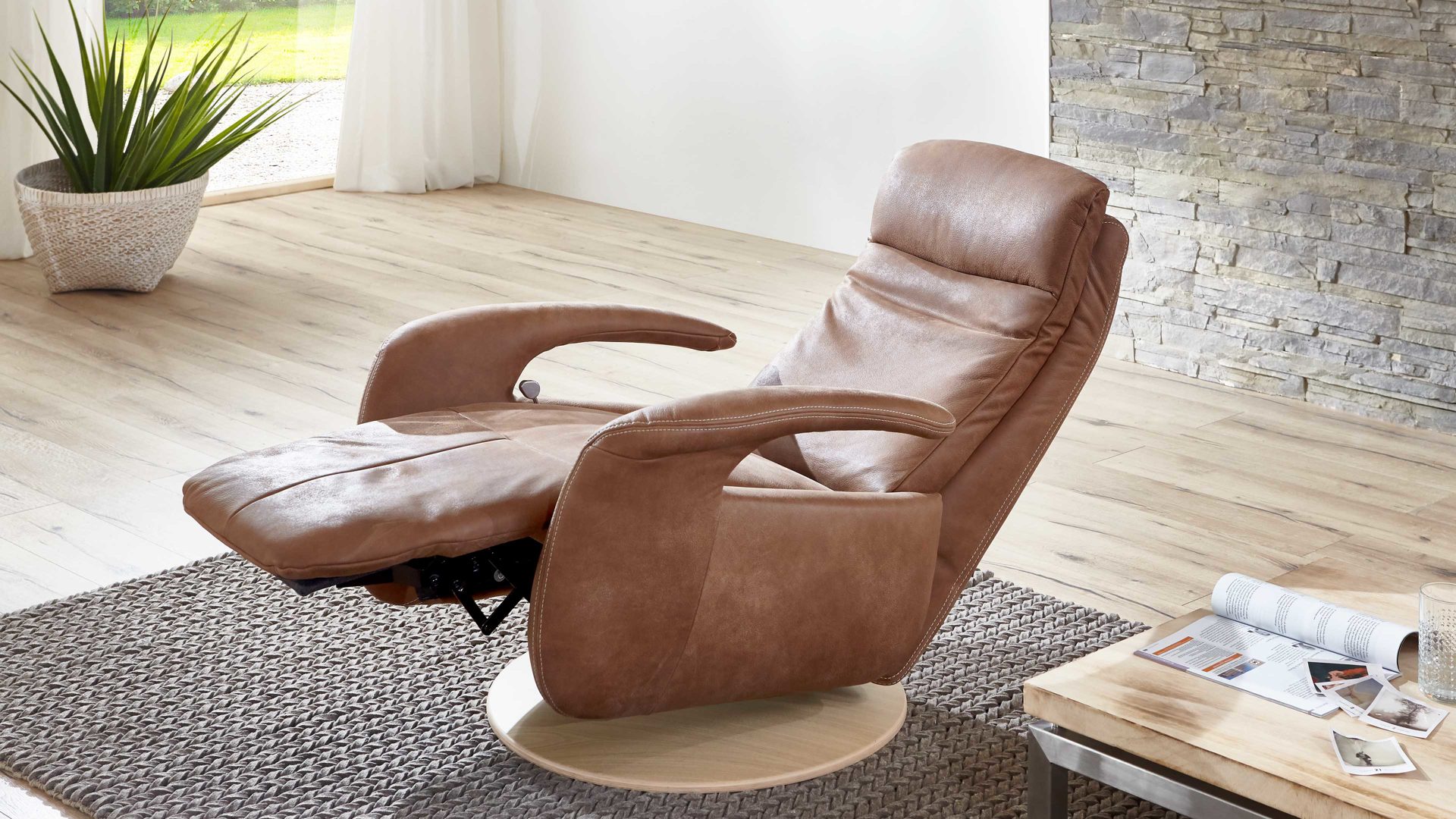 Relaxsessel modulmaster aus Leder in Hellbraun Modulmaster MM-PN1035 - Relaxsessel 1SDCL A3 chaifarbenes Leder Aurelia & Holz-Tellerfuß