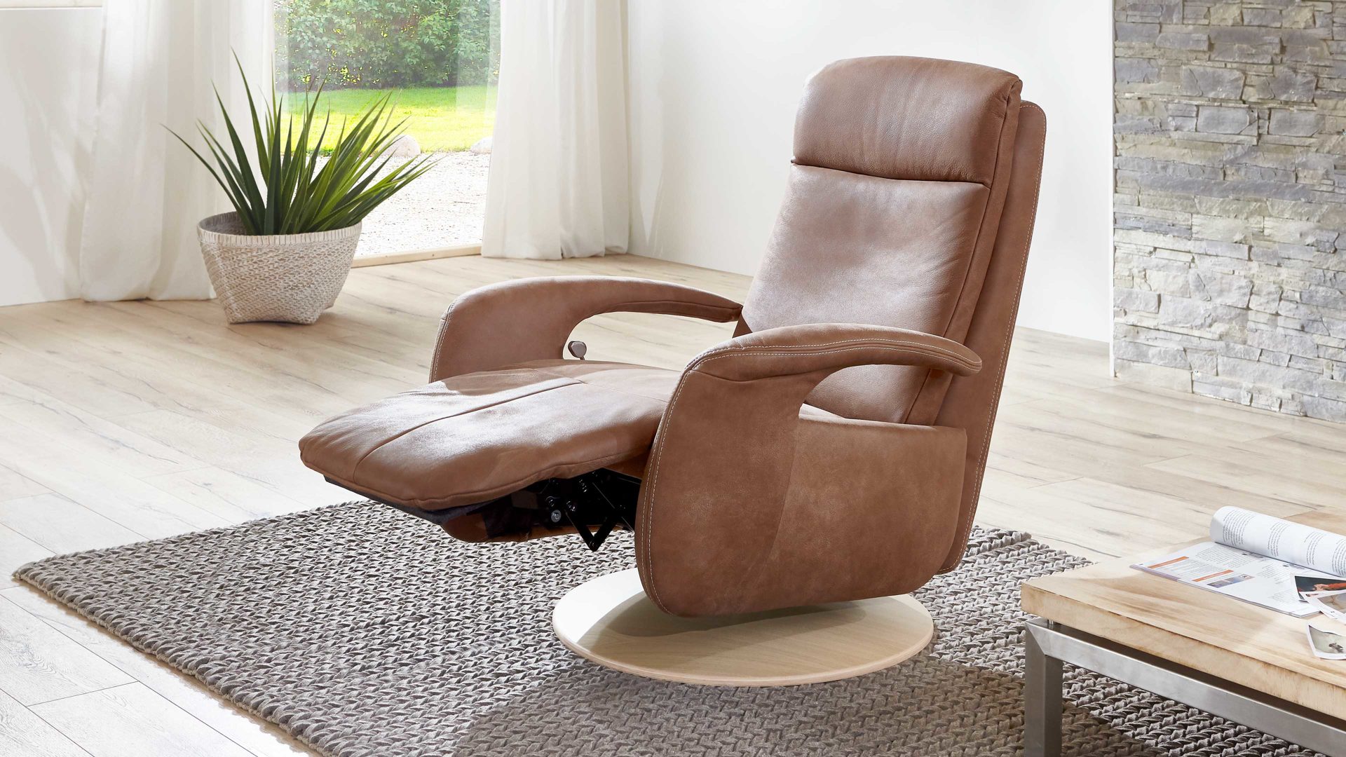 Relaxsessel modulmaster aus Leder in Hellbraun Modulmaster MM-PN1035 - Relaxsessel 1SDCL A3 chaifarbenes Leder Aurelia & Holz-Tellerfuß