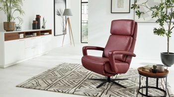 Relaxsessel Interliving aus Leder in Dunkelrot Interliving Sessel Serie 4541 – Relaxsessel manuell - barolofarbenes LongLife-Leder Rodeo & Sternfuß V4S
