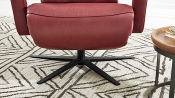 Relaxsessel Interliving aus Leder in Dunkelrot Interliving Sessel Serie 4541 – Relaxsessel C manuell - barolofarbenes LongLife-Leder Rodeo & Sternfuß V4S