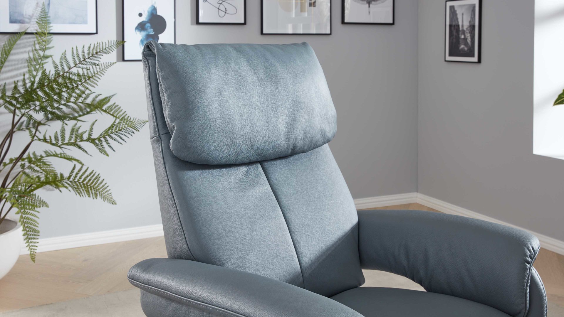 Relaxsessel comfortmaster besser sitzen, liegen, leben aus Leder in Blau Comfortmaster 7304 - Easy-Swing-Sessel 31V blaues LongLife-Leder Rustika & Sternfuß