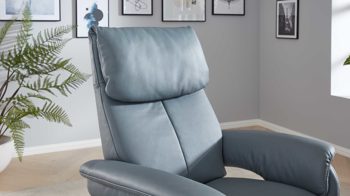 Relaxsessel comfortmaster besser sitzen, liegen, leben aus Leder in Blau Comfortmaster 7304 - Easy-Swing-Sessel 31V blaues LongLife-Leder Rustika & Sternfuß