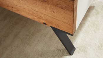 Bettgestell Interliving aus Holz in Weiß Interliving Schlafzimmer Serie 1025 – Bettgestell 531331 Weiß & Balkeneiche gehackt - Liegefläche ca. 160 x 200 cm