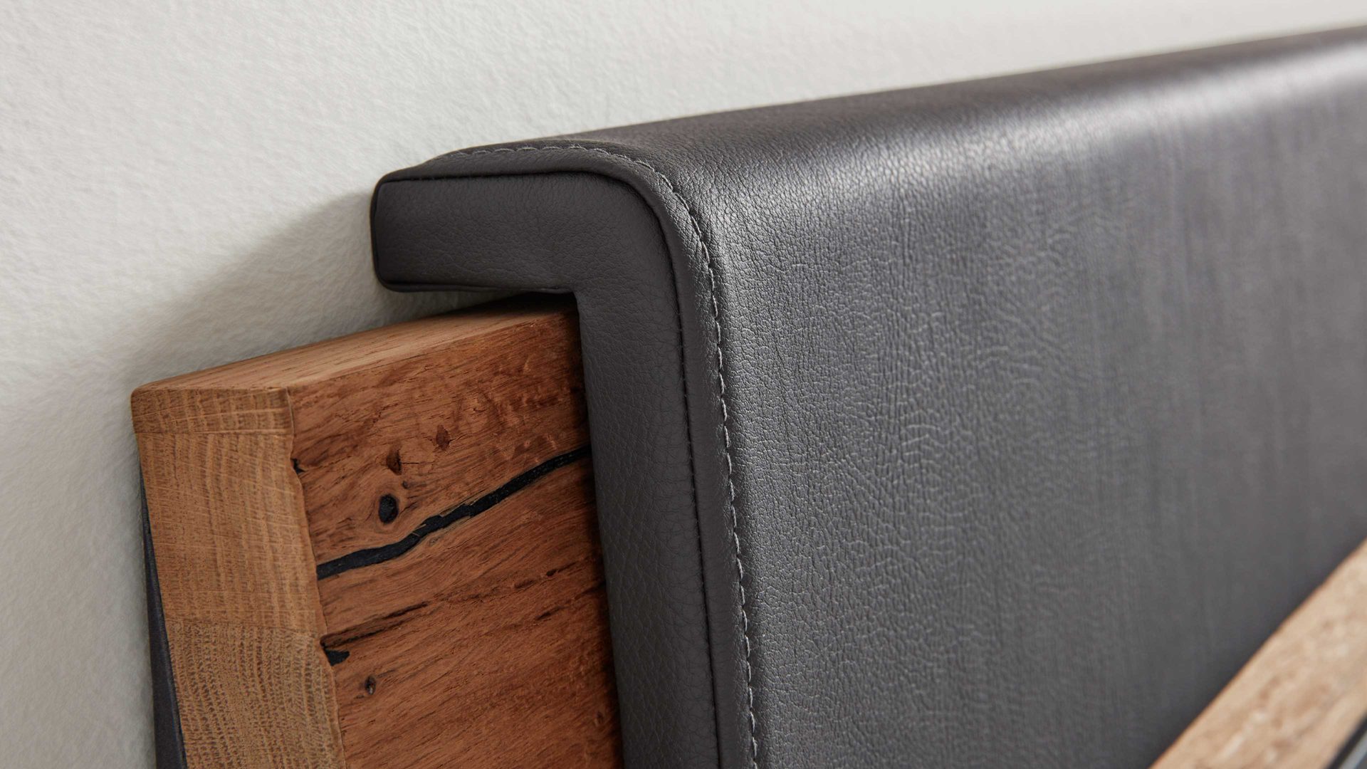 Kissen-Set Interliving aus Stoff in Dunkelgrau Interliving Schlafzimmer Serie 1025 – Kopfteilpolster-Set Länge ca. 72 cm - graphitfarbenes Kunstleder