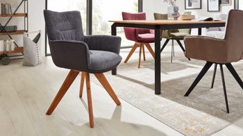 Polsterstuhl Interliving aus Stoff in Dunkelgrau Interliving Esszimmer Serie 5111 – Schalensessel graphitfarbene Bezugkombi 950 & Eiche