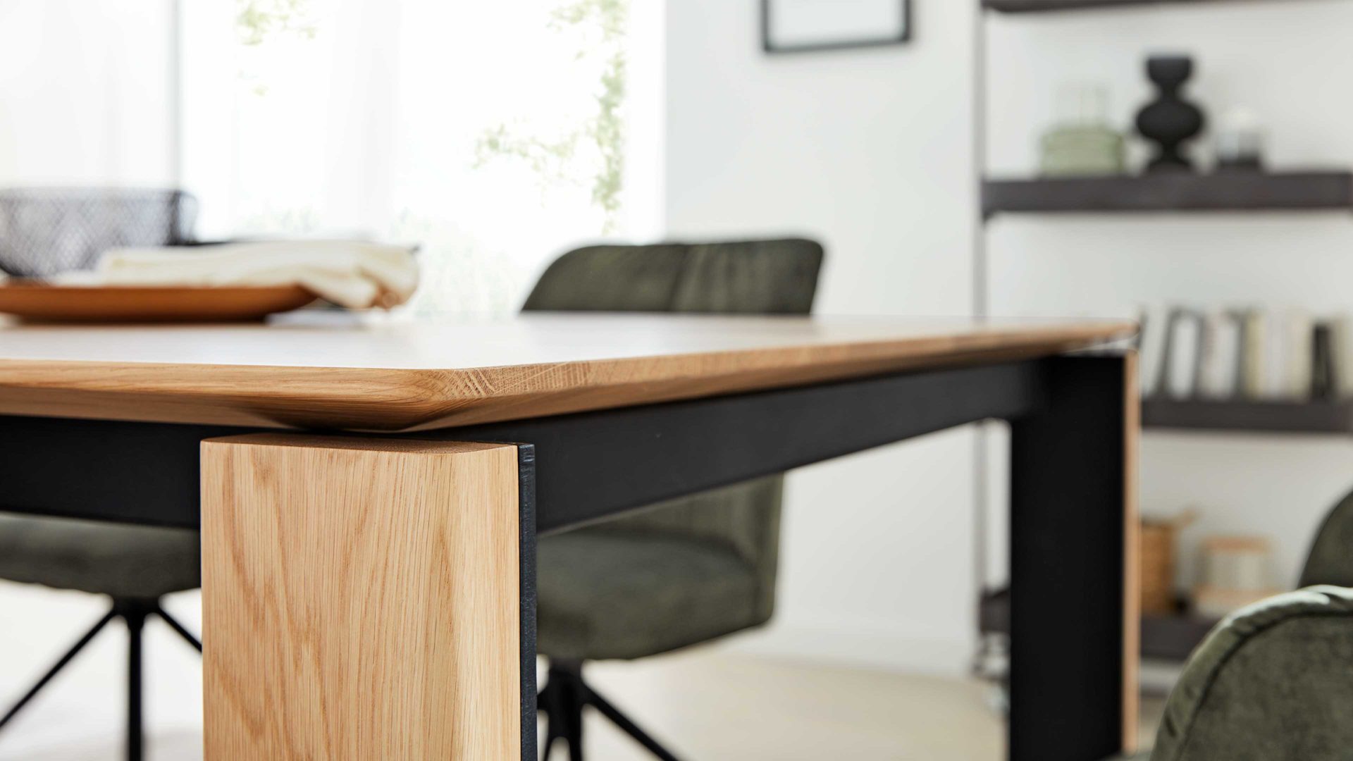 Auszugtisch Interliving aus Holz in Holzfarben Interliving Esszimmer Serie 5110 - Auszugtisch T0701 Eiche natur - ca. 180 - 280 x 90 cm