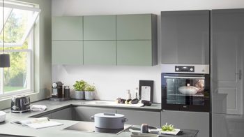 Einbauküche Nobilia® aus Holz in Grau nobilia® Einbauküche Flash mit AEG Elektrogeräten Schiefergrau & Schilf - Stellfläche ca. 242 x 300 cm