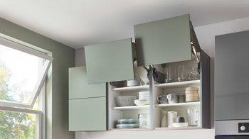 Einbauküche Nobilia® aus Holz in Grau nobilia® Einbauküche Flash mit AEG Elektrogeräten Schiefergrau & Schilf - Stellfläche ca. 242 x 300 cm