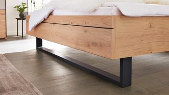 Bettgestell Interliving aus Holz in Holzfarben Interliving Schlafzimmer Serie 1024 – Bettgestell 86238 Kufengestell, Liegefläche ca. 180 x 200 cm - Balkeneiche