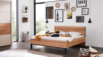 Bettgestell Interliving aus Holz in Holzfarben Interliving Schlafzimmer Serie 1024 – Bettgestell 85438 Winkelfüße, Liegefläche ca. 160 x 200 cm - Balkeneiche