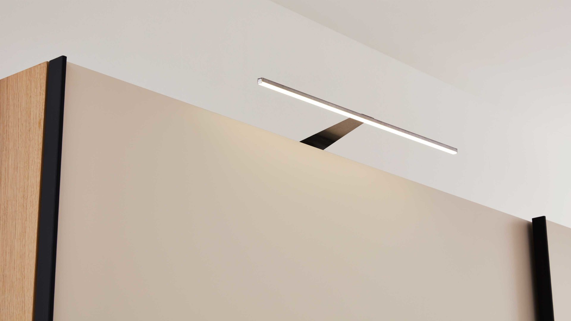 Möbelbeleuchtung Interliving aus Kunststoff in Weiß Interliving Schlafzimmer Serie 1024 – Aufsatzstrahler 90053 dreiteilig