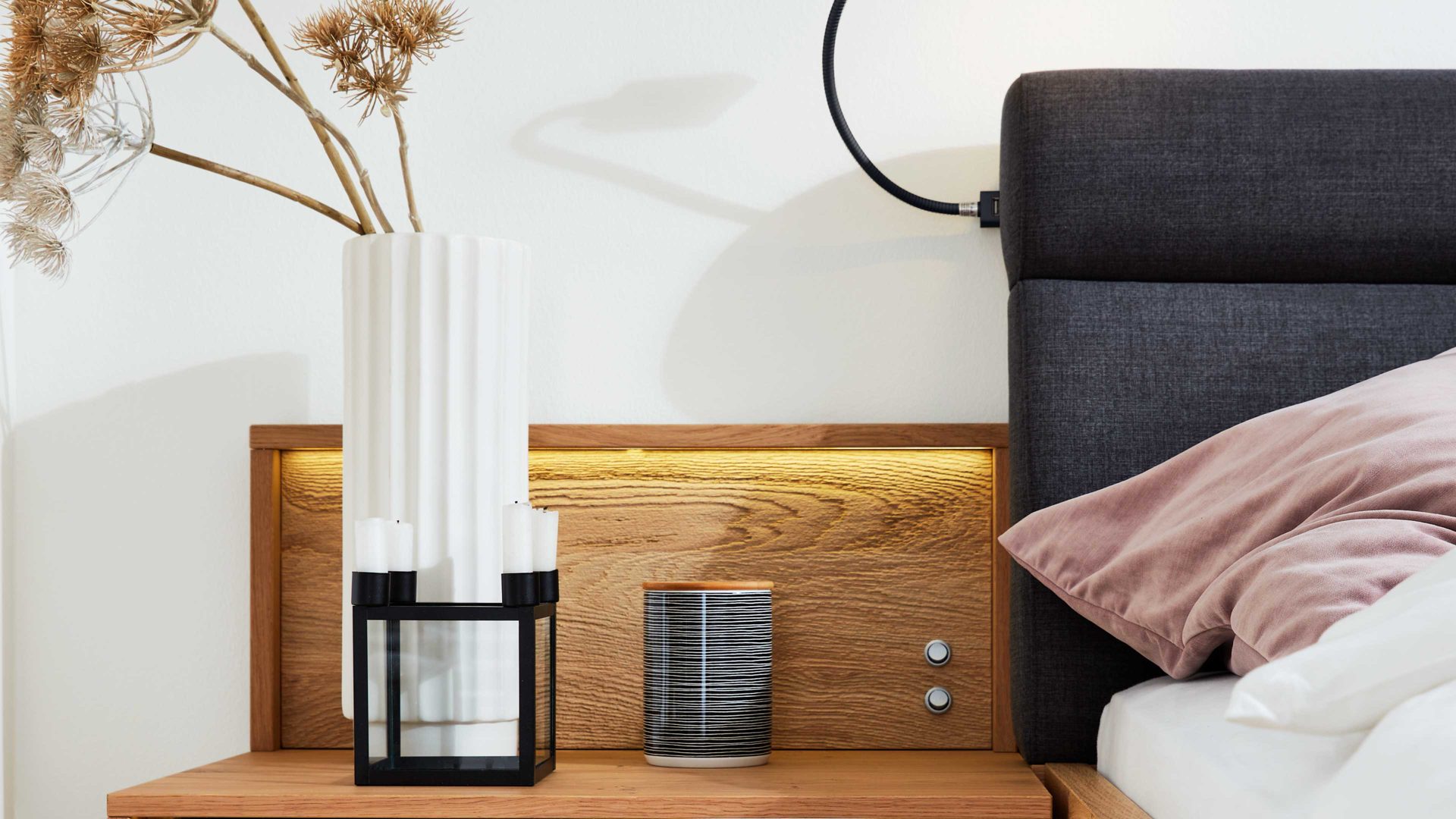 Möbelbeleuchtung Interliving aus Kunststoff in Weiß Interliving Schlafzimmer Serie 1023 – Paneelbeleuchtung Breite ca. 65 cm