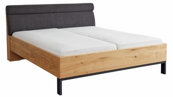 Bettgestell Interliving aus Holz in Anthrazit Interliving Schlafzimmer Serie 1023 – Bettgestell Winkelfuß, Liegefläche ca. 200 x 200 cm - Balkeneiche & Anthrazit