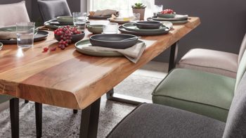 Esstisch Mca direkt aus Holz in Holzfarben Esstisch-Serie Calabria Akazie & anthrazitfarbenes Trapezgestell - ca. 180 x 100 cm