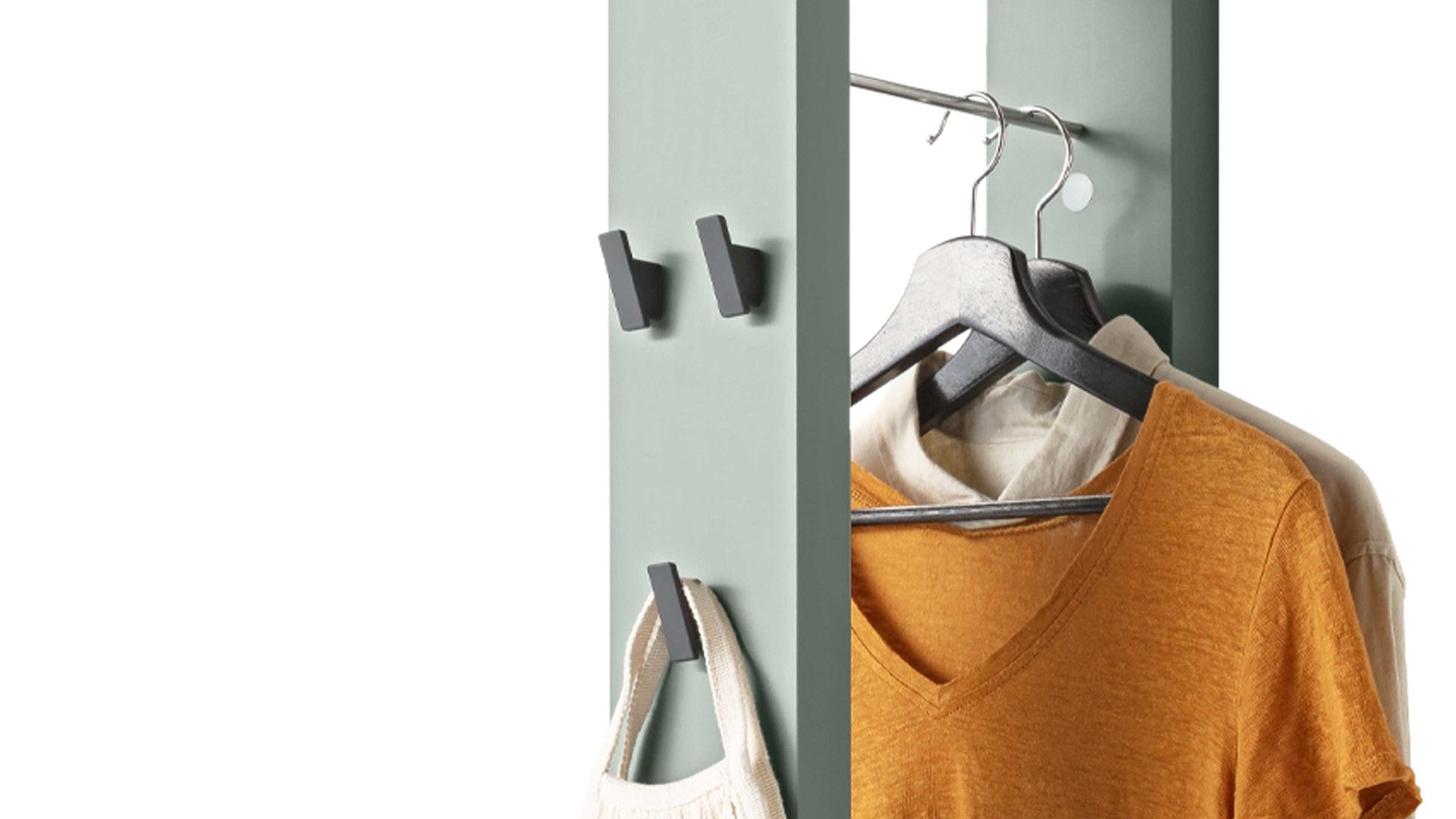 Wandgarderobe Mäusbacher i.i. aus Holz in Hellgrün Garderobenserie Bonnie - Wandgarderobe piniengrüner Mattlack - Höhe ca. 172 cm