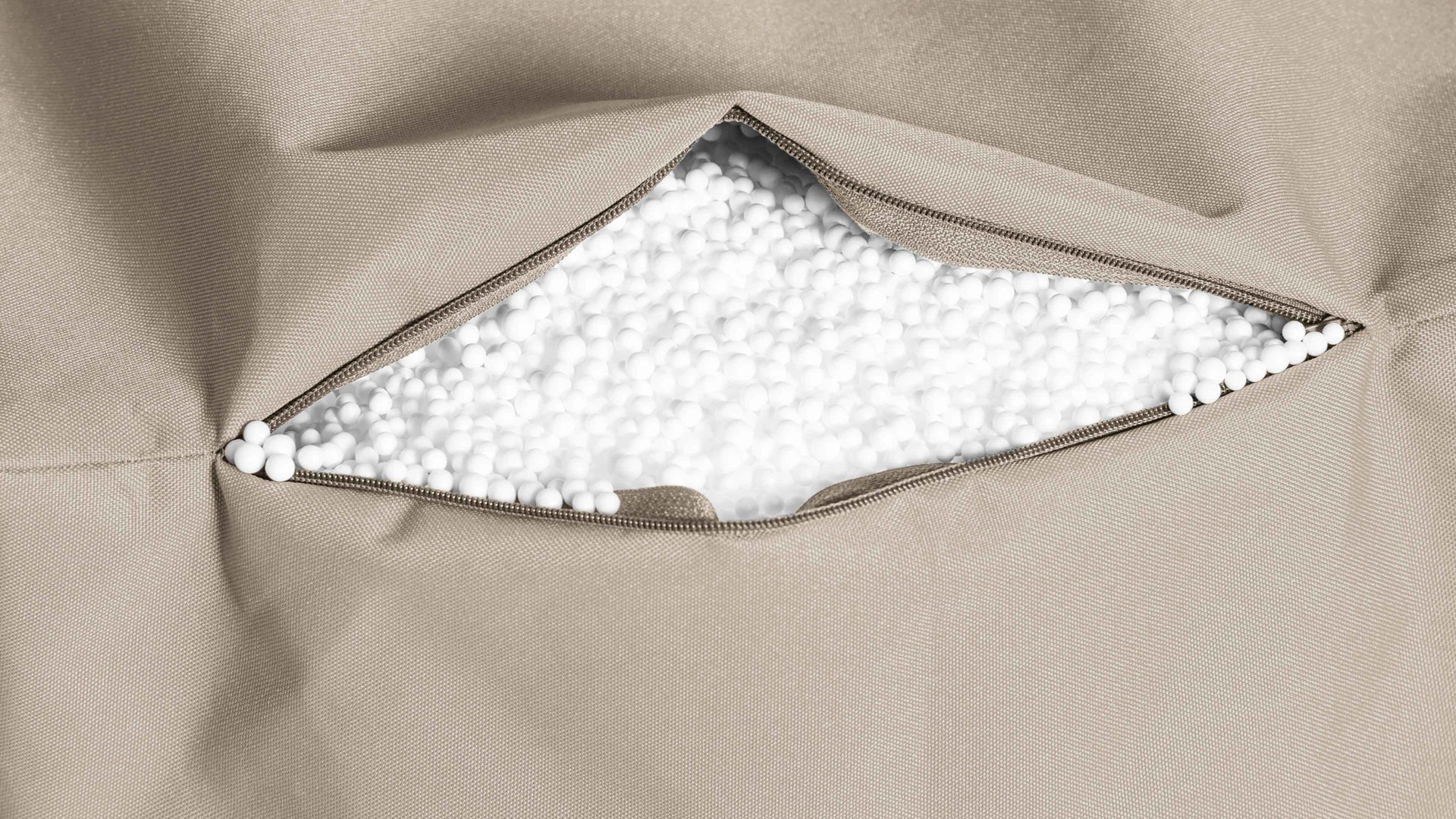 Sitzsack-Bodenkissen Magma sitting point aus Kunstfaser in Beige SITTING POINT Sitzsack bigfoot scuba® - Sitzmöbel khakifarbene Kunstfaser - ca. 130 x 170 cm