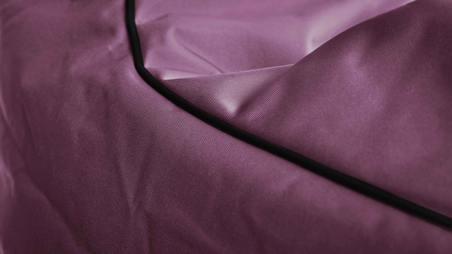 Sitzsack-Sessel Magma sitting point aus Kunstfaser in Lila SITTING POINT Sitzsack-Sessel swing scuba® auberginefarbene Kunstfaser - ca. 95 x 90 x 65 cm