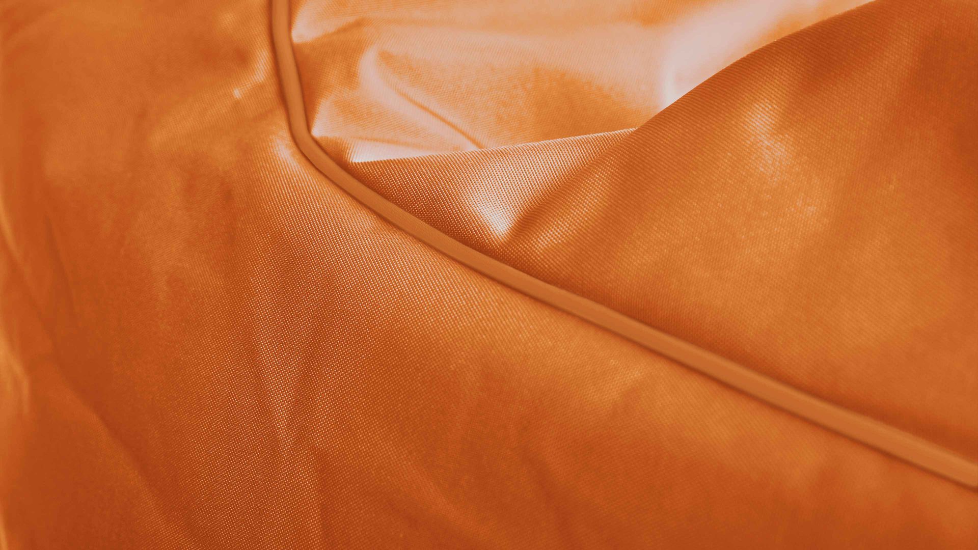 Sitzsack-Sessel Magma sitting point aus Kunstfaser in Orange SITTING POINT Sitzsack-Sessel swing scuba® als originelles Sitzmöbel orange Kunstfaser - ca. 95 x 90 x 65 cm