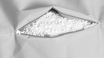 Sitzsack-Bodenkissen Magma sitting point aus Kunstfaser in Hellgrau SITTING POINT Sitzsack bigfoot scuba® - Sitzmöbel graue Kunstfaser - ca. 130 x 170 cm