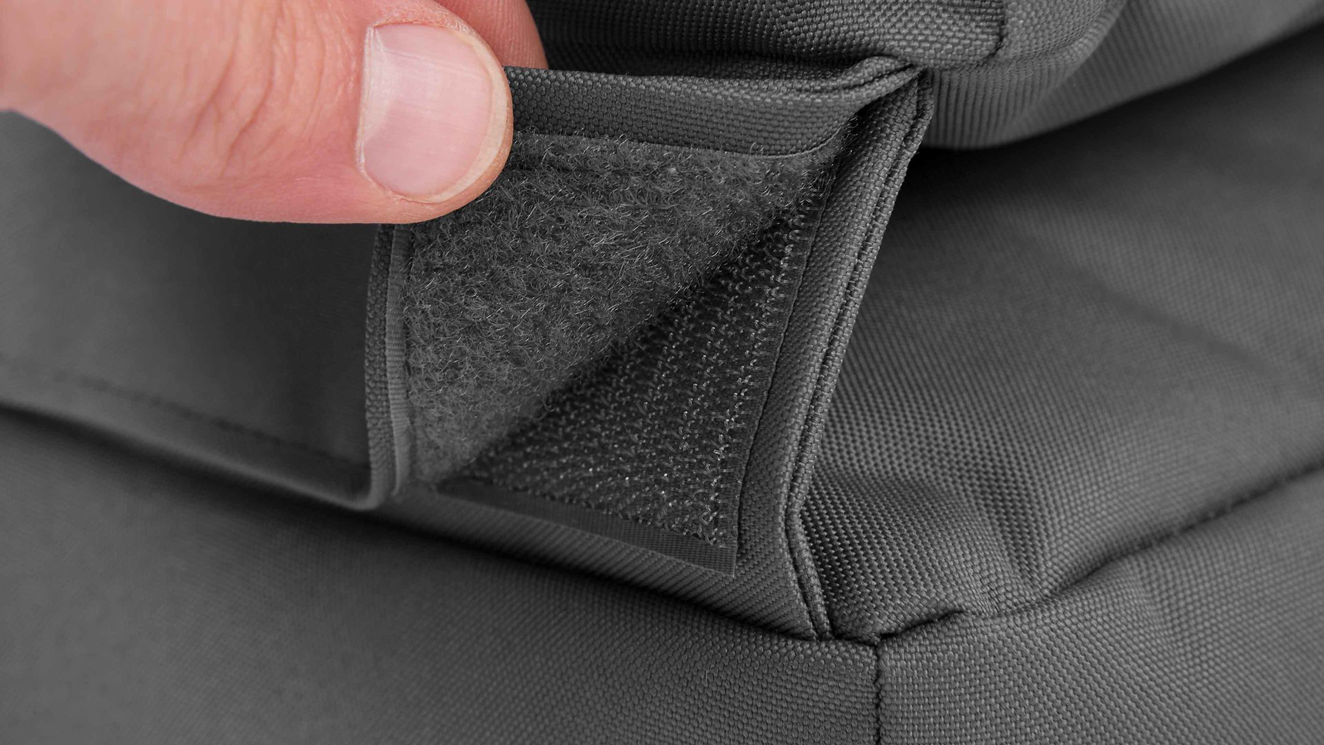 Sitzsack-Liege Magma sitting point aus Kunstfaser in Anthrazit SITTING POINT Funktions-Sitzsack twist scuba® anthrazitfarbene Kunstfaser - ca. 300 Liter