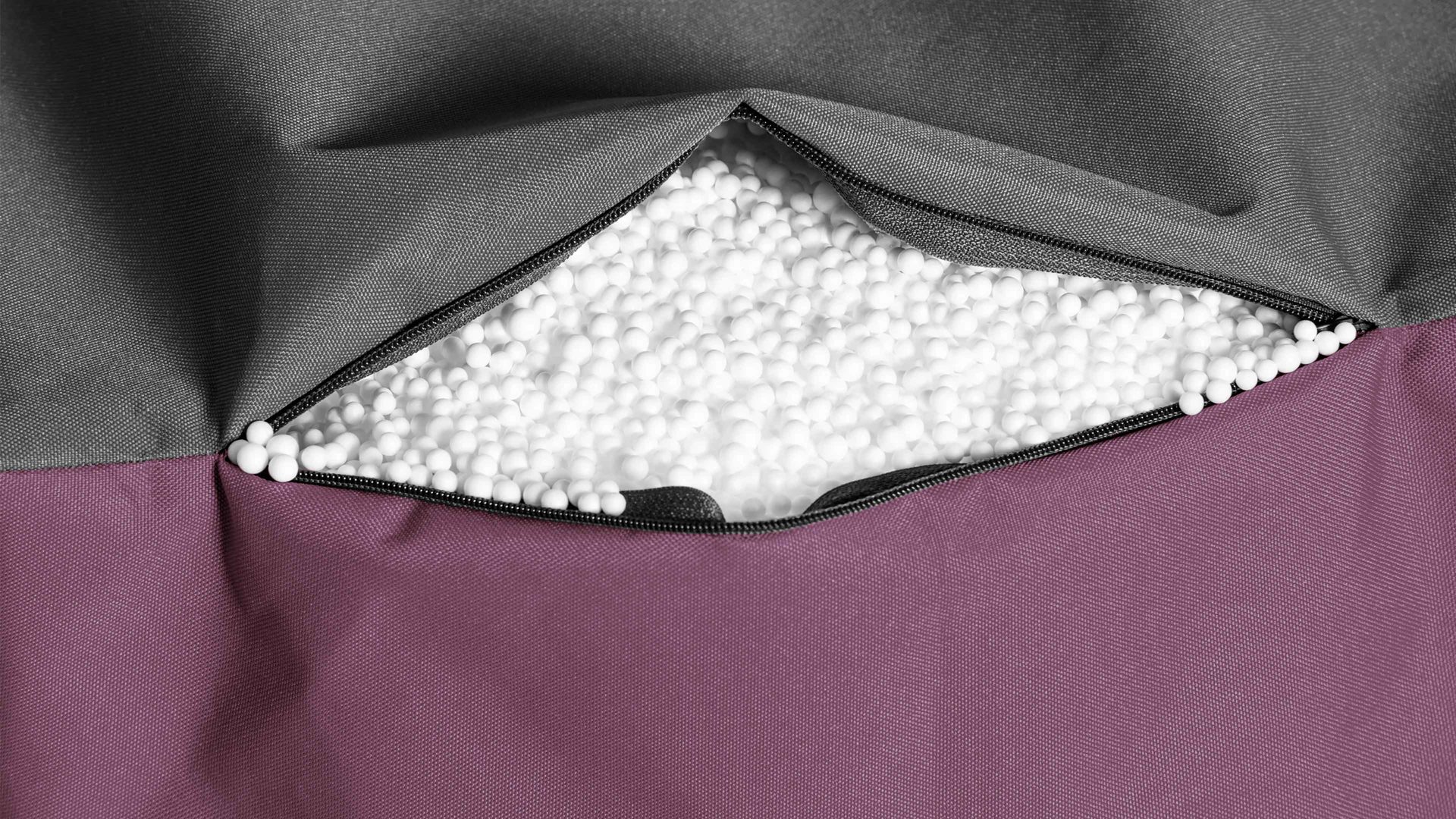 Sitzsack-Sessel Magma sitting point aus Kunstfaser in Lila SITTING POINT Sitzsack-Sessel bebop scuba® als Sitzmöbel aubergine- & anthrazitfarbene Kunstfaser - ca. 85 x 65 cm