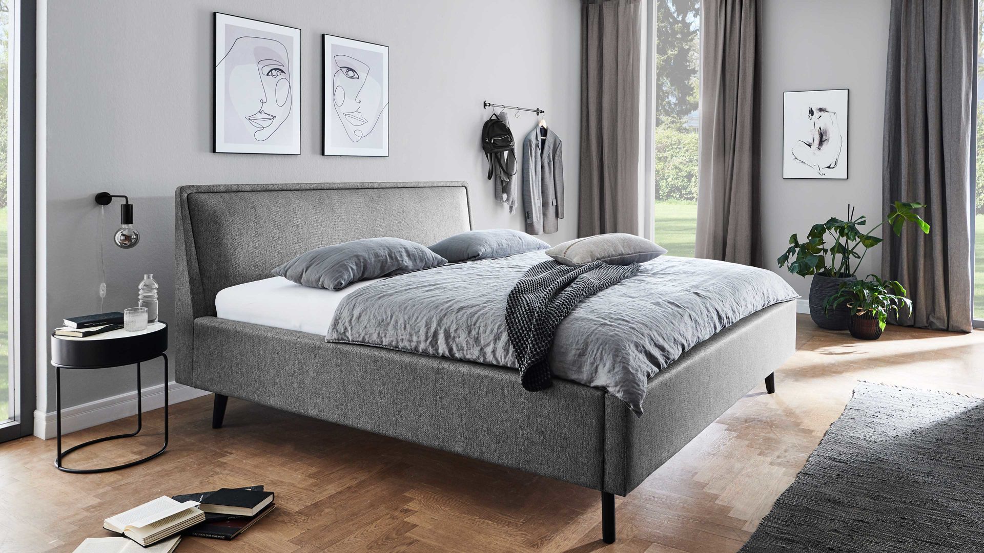 Bettgestell Meise.möbel aus Stoff in Grau Polsterbettgestell Frieda mit Bettkasten grauer Bezug Stelar 92 & schwarze Holzfüße - Liegefläche ca. 180 x 200 cm