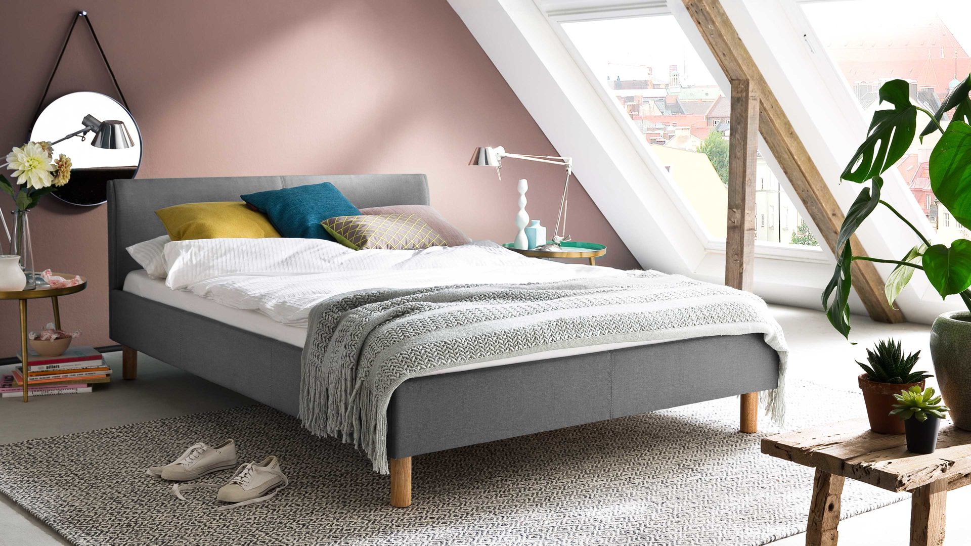 Bettgestell Meise.möbel aus Stoff in Grau Polsterbettgestell Lena hellgrauer Bezug Sawana Nr. 21 & Holzfüße - Liegefläche ca. 120 x 200 cm