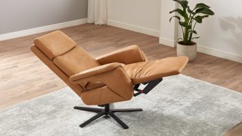 Relaxsessel OrthoSedis aus Leder in Hellbraun Polsterprogramm OrthoSedis 6.0 - Relaxsessel honigfarbenes Leder Punch & schwarzer Sternfuß - Ergonomie M2