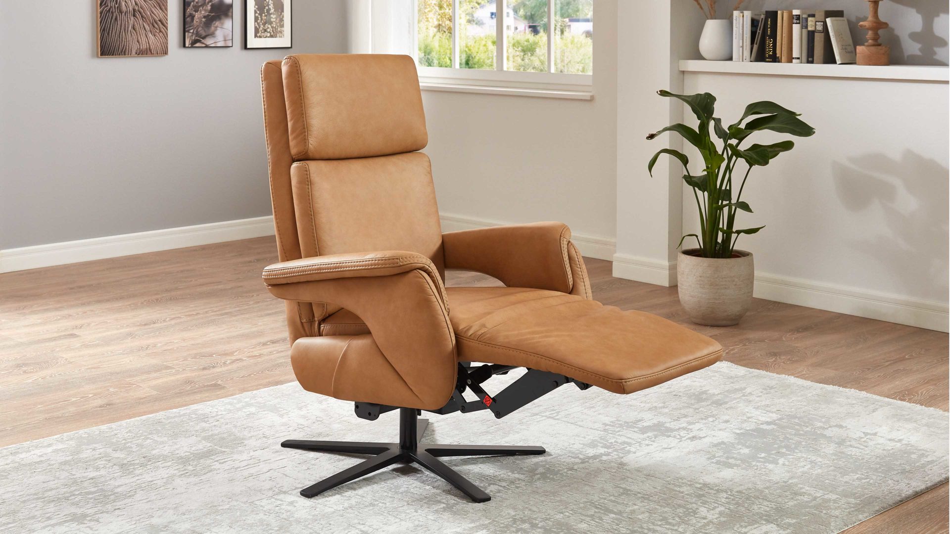 Relaxsessel OrthoSedis aus Leder in Hellbraun Polsterprogramm OrthoSedis 6.0 - Relaxsessel honigfarbenes Leder Punch & schwarzer Sternfuß - Ergonomie M2