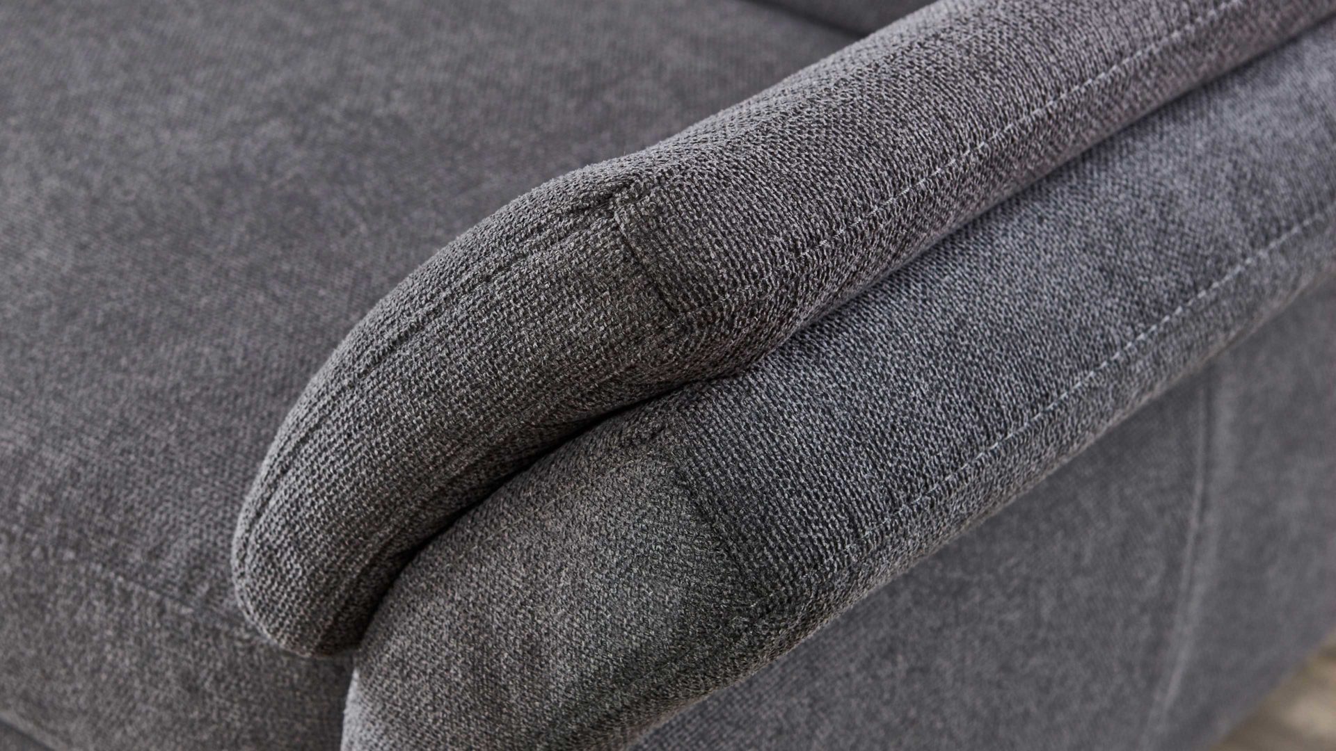 Dreisitzer OrthoSedis aus Stoff in Anthrazit Polsterprogramm OrthoSedis 4.0 - Rundsofa mit Funktionen anthrazitfarbener Stoffbezug Sofia clean - Länge ca. 235 cm