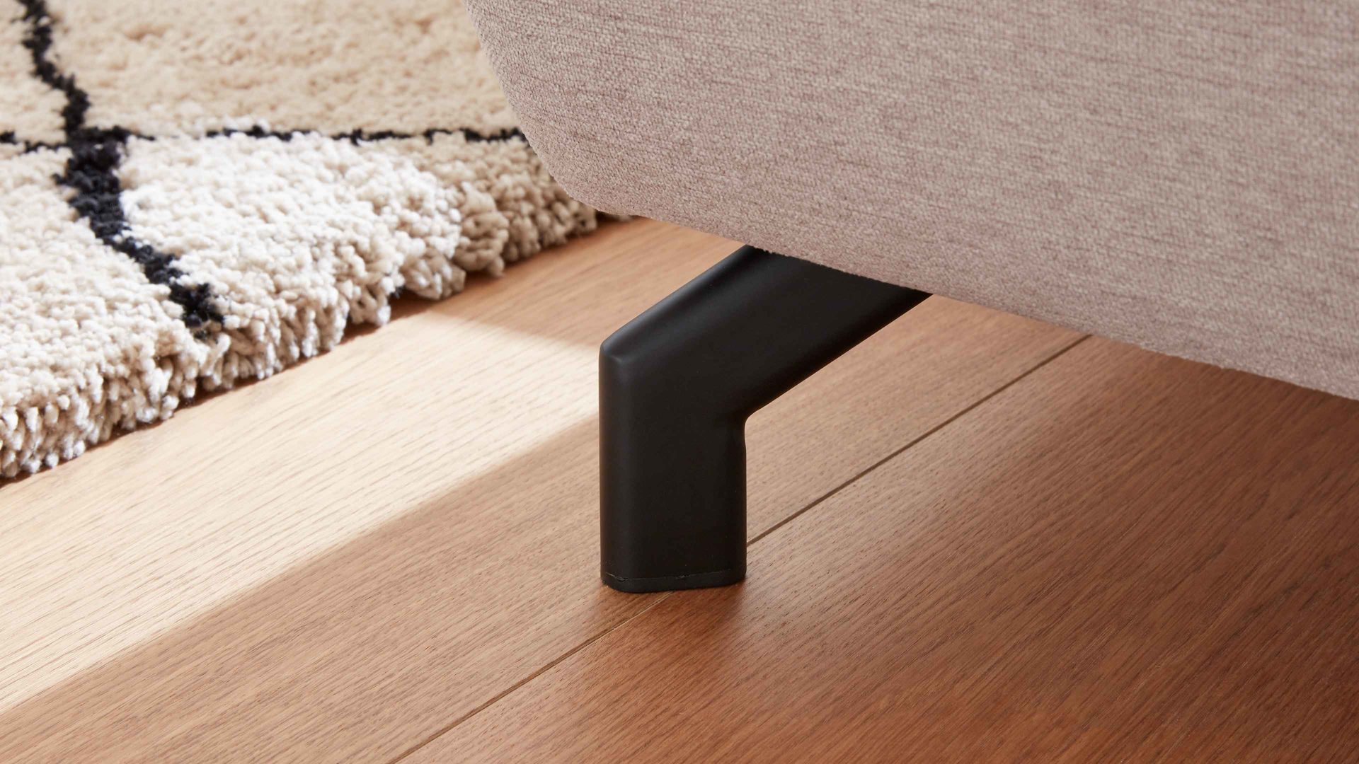 Polsterhocker modulmaster aus Stoff in Hellgrau Modulmaster MM-MP1109 - XXL-Hocker granitfarbene Chenille Nemo & schwarze Metallfüße - ca. 129 x 64 cm