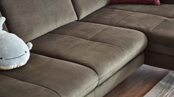 Ecksofa modulmaster aus Stoff in Dunkelgrün Modulmaster MM-ZE1156 - Ecksofa olivgrüne Wirkware Salsa & schwarze Metallfüße - Stellfläche ca. 254 x 179 cm